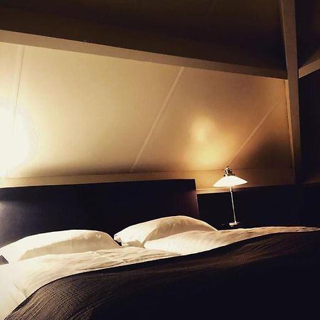 Bed And Breakfast De Biesbosch - In 'T Riet Drimmelen Zewnętrze zdjęcie